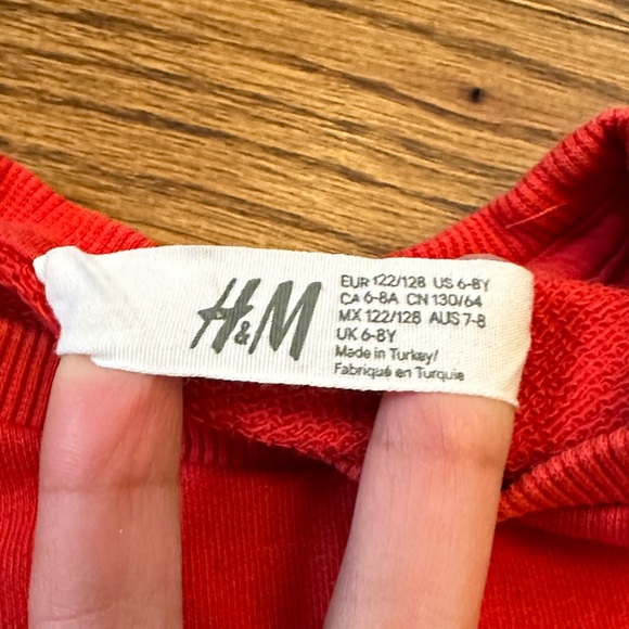 GUC H&M Red Sweatshirt with Cherry Detail; 6-8 - Picture 2 of 4